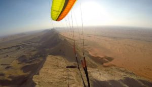 Régis à Jebel Fayah, l'autre principal site des EAU à côté de Dubai