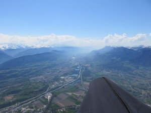 Kortel Kross A la Savoyarde face à la vallée du Grésivaudan, tout au fond les cunimbs sont déjà bien épais
