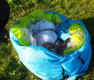 sac parapente Fast Pack protéger l'aile au déco