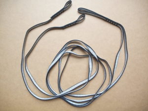 Élévateurs en Y en Dyneema pour fixation du parachute de secours, légers et adaptés au biplace.