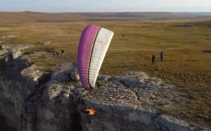 Décollage parapente falaise
