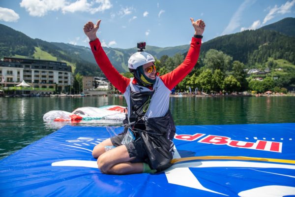 Patrick von Känel (SUI2) est arrivé deuxième après un sprint au coude à coude jusqu'à la ligne d'arrivée © zoom / Christian Lorenz