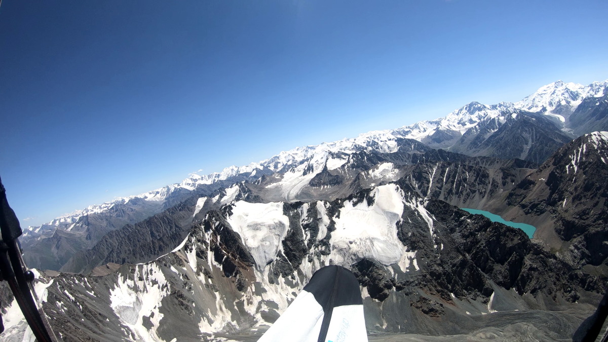 Parapente au Kirghizistan
