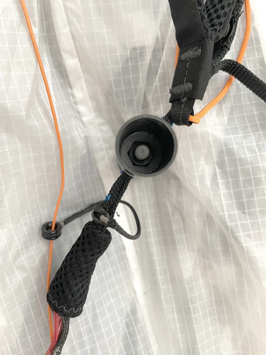 Écrou de réglage d'une barrette de pilotage sur NOVA Xenon