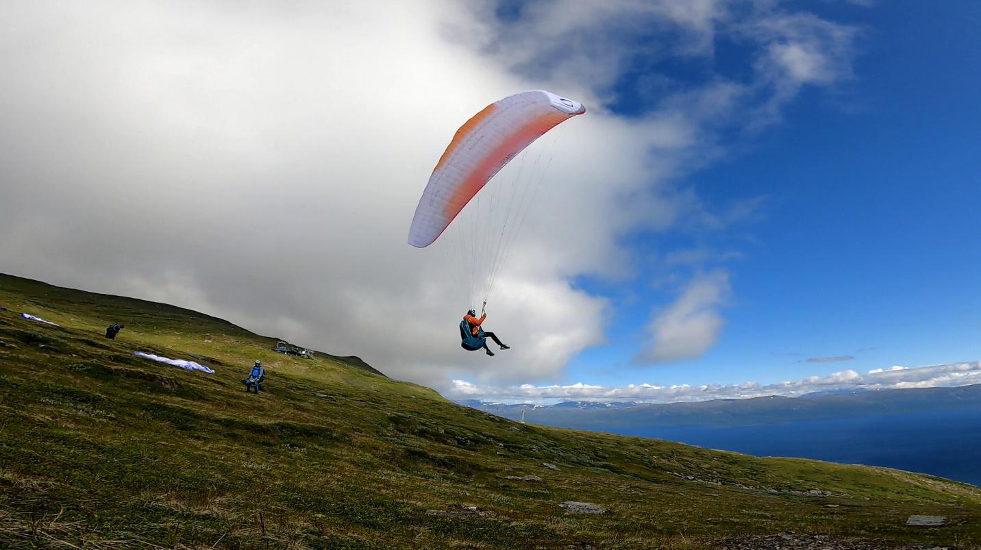 vol parapente aux Lofoten