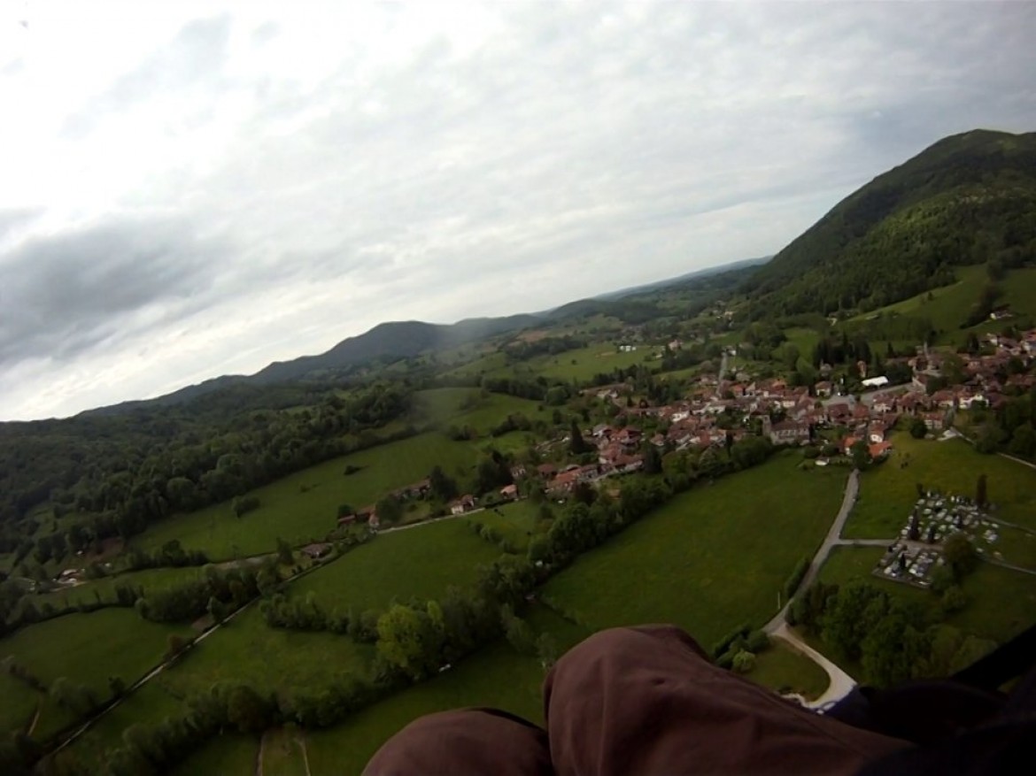 Vol sur le site parapente Arbas (65)