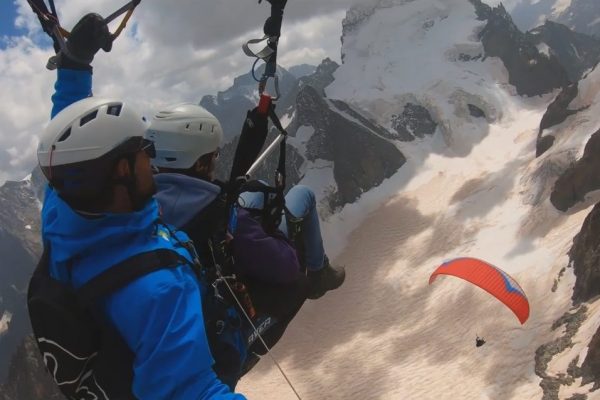 Baptême parapente : survol des glaciers et hauts sommets des Ecrins (Hautes Alpes)