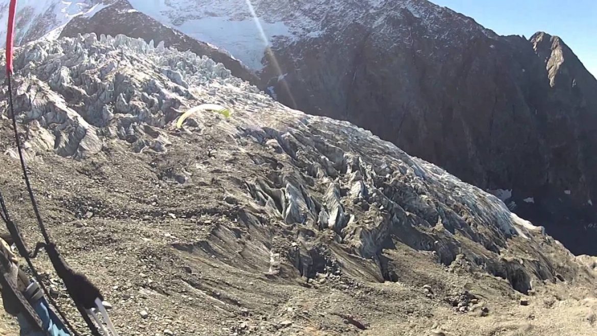 « A glacier among Friends » de Joanna Di Grigoli avec Orlane Dubois et Jérôme Maupoint