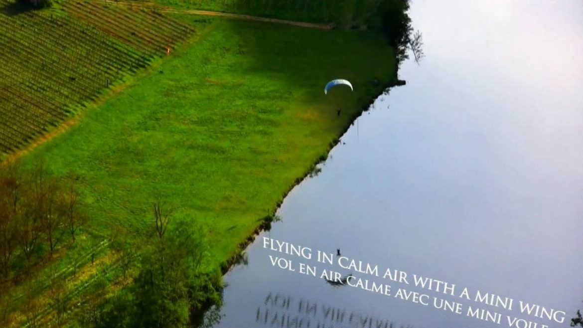 Apprendre le parapente : voler en air calme avec une mini-voile
