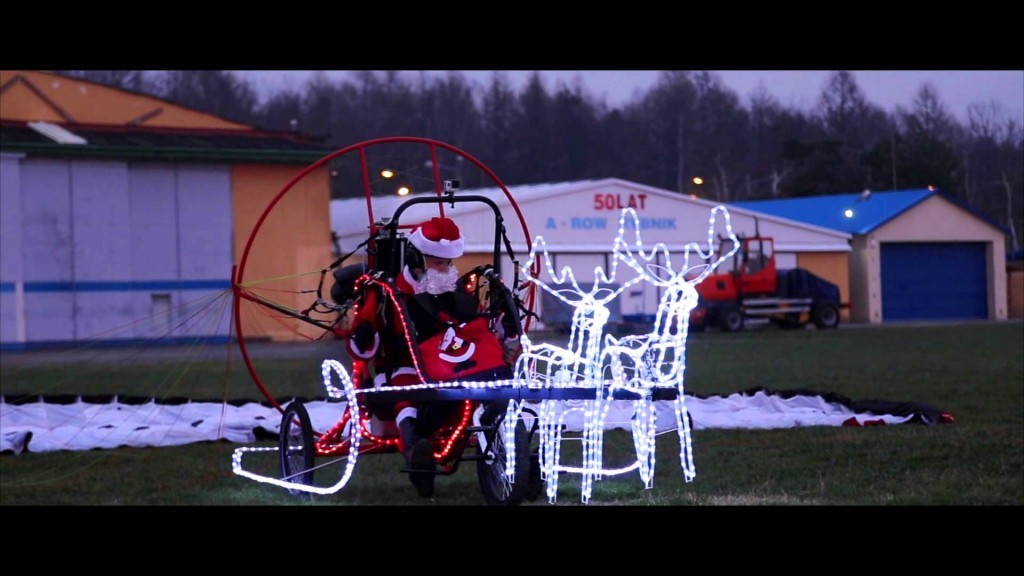 Ballade nocturne du Père Noël au dessus de Rybnik