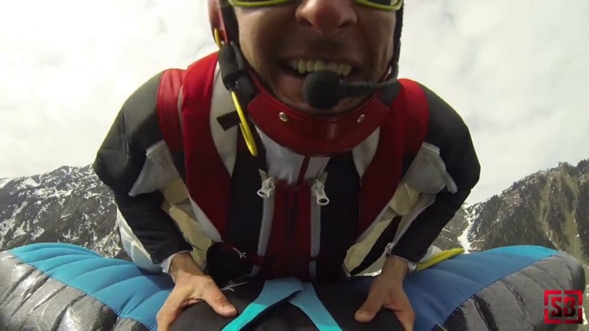 Base jump, le vol à 2 ou à 3 pour changer du vol de proximité
