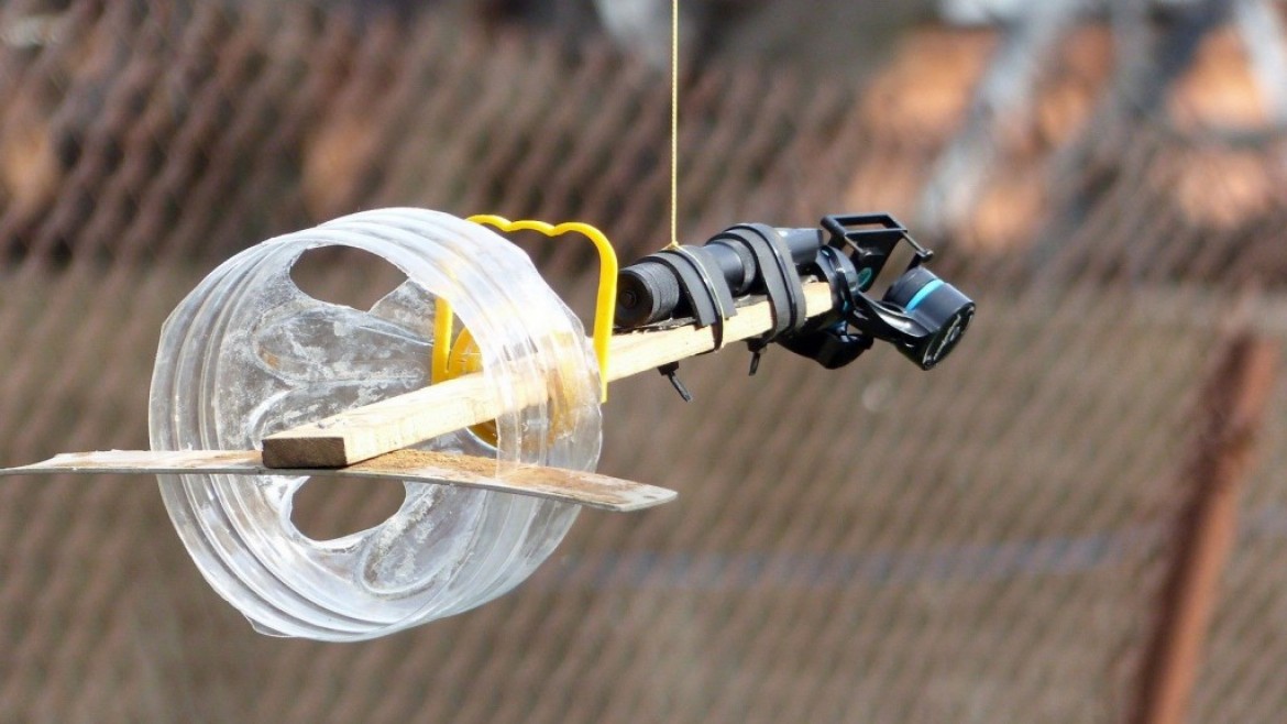 Le système de caméra suiveuse avec stabilisateur de Nadir