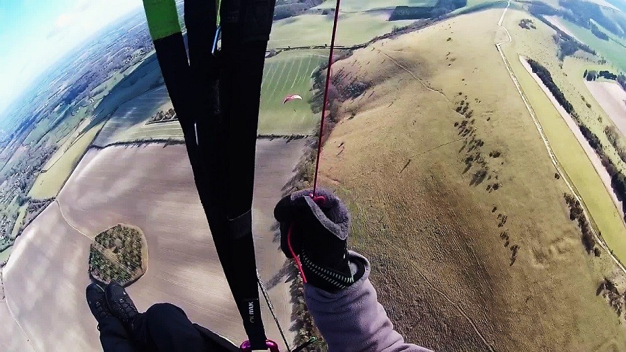 Charles vole outre Manche : site de Combe Gibbet (UK)