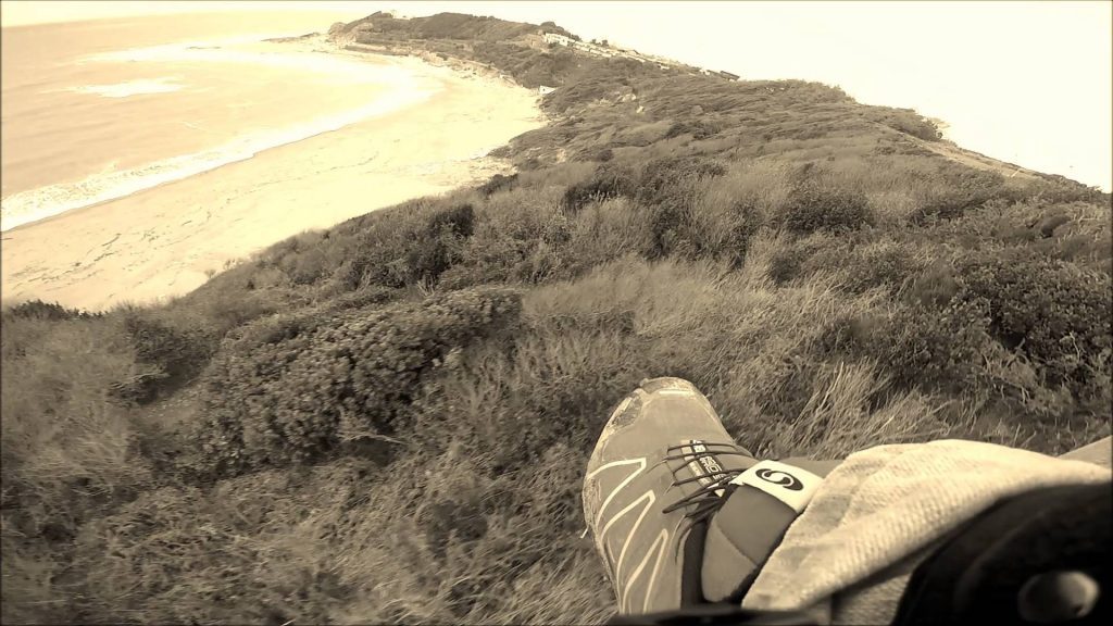 Chaussures volantes à Lafitenia, site parapente Acotz (pays basque)