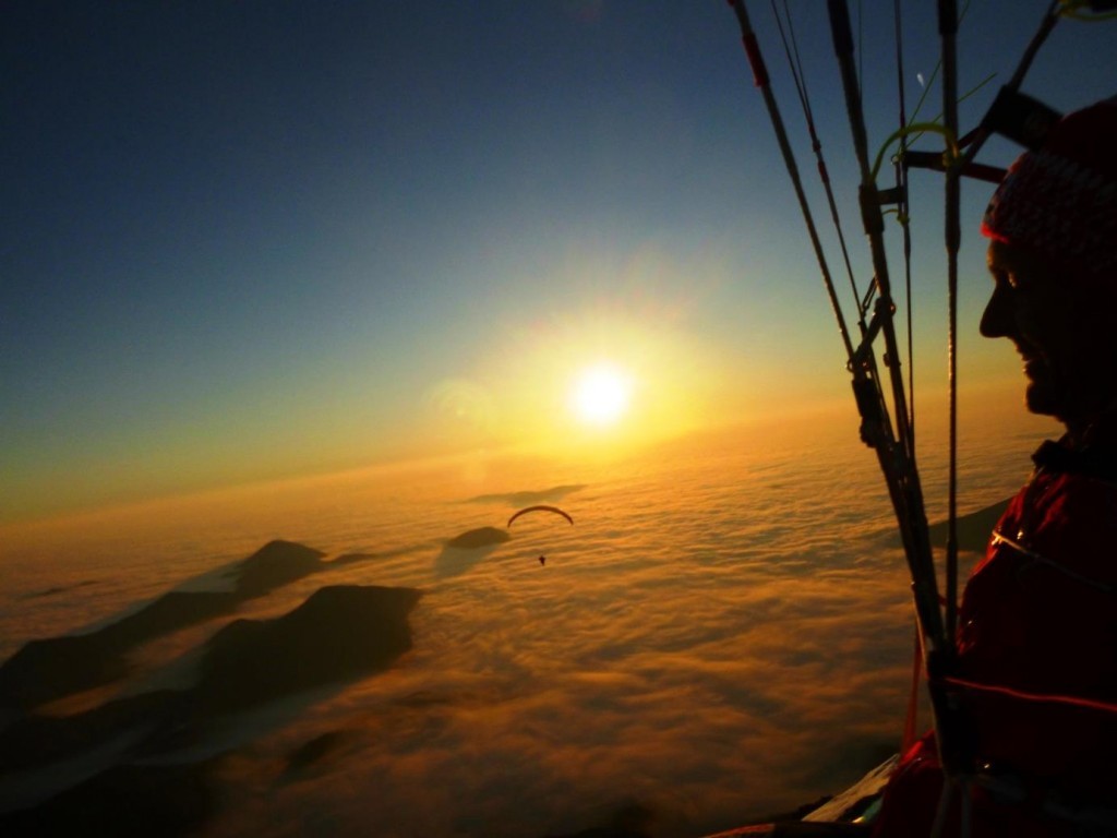 Climb and Fly, la contemplation se poursuit après le sommet