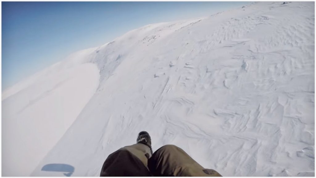Rejoindre en kite le cratère du Nunavik pour le survoler en parapente (Québec)