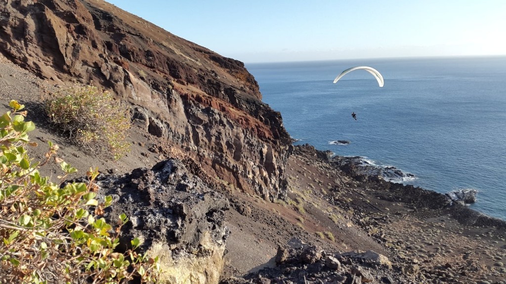 Découverte en vol d&rsquo;une île des Canaries bien à part : El Hierro