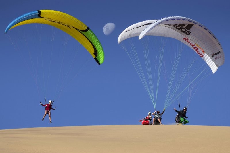 Parapente et kayak sur les dunes de Namibie
