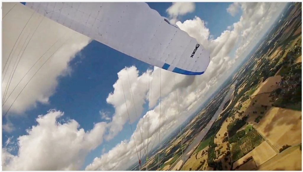 Vol de plaine avec la DUDEK Run&Fly 16m² par Dominique