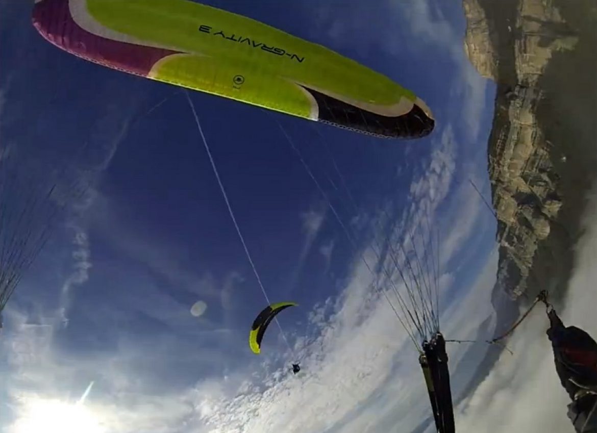 « Au bord des nuages » avec le pilote acro Eliot Nochez