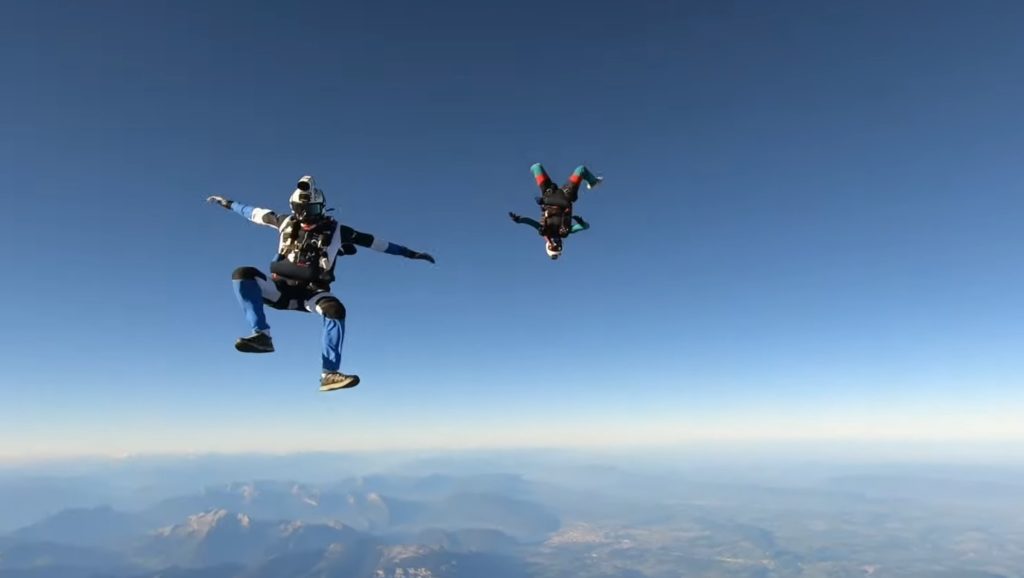Saut à 8000 m, l&rsquo;expérience exceptionnelle de Fabien Duperrier