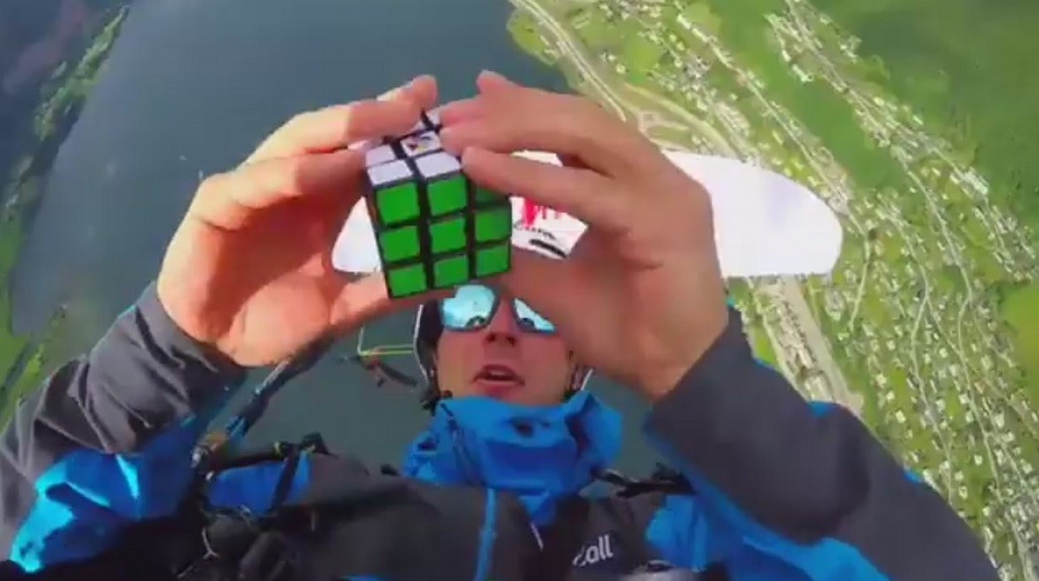 François Ragolski termine un Rubi&rsquo;s Kub en Infinity tumbling