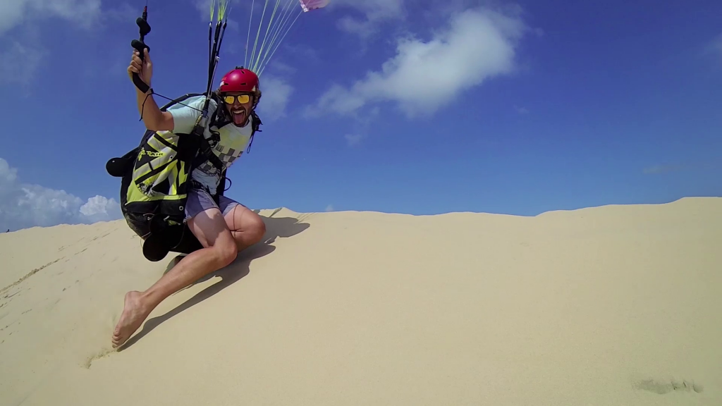 Il découvre le parapente au Pyla avec Harold Pluvieux