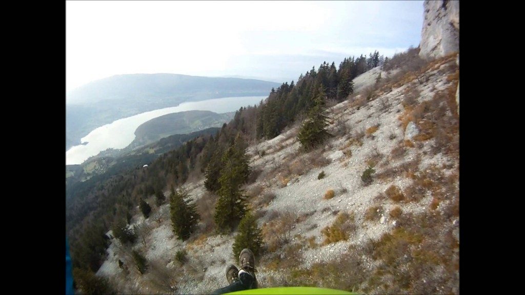 Jérémy Bailly en speed riding au col des Frêtes (Haute Savoie)