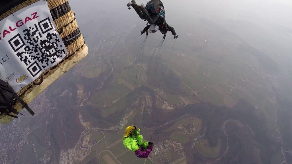 Jump de David Geiser d&rsquo;un ballon le jour de l&rsquo;éclipse