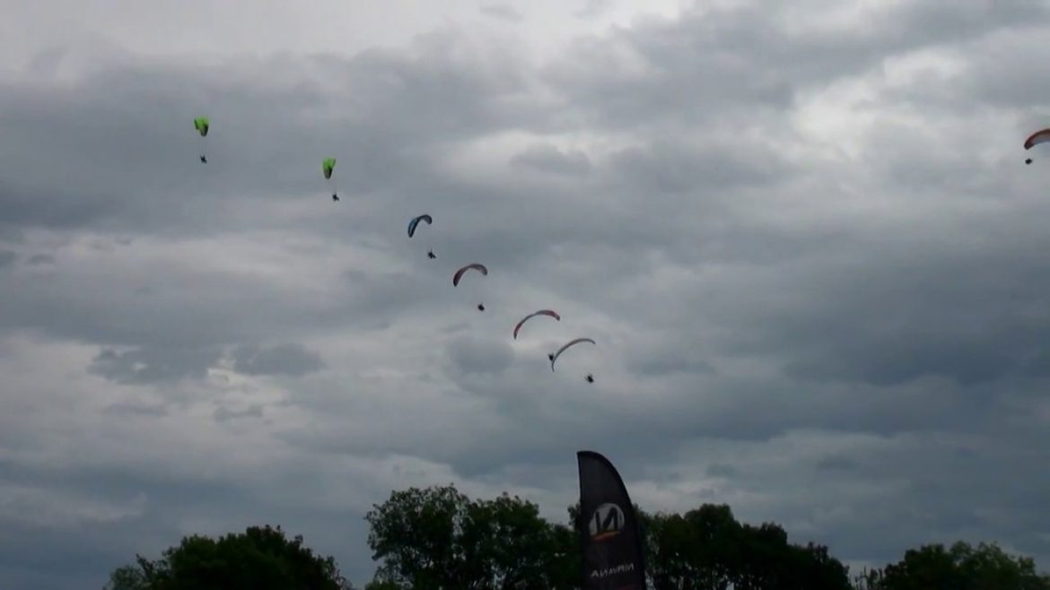 La « patrouille » Parabatix à la Coupe Icare