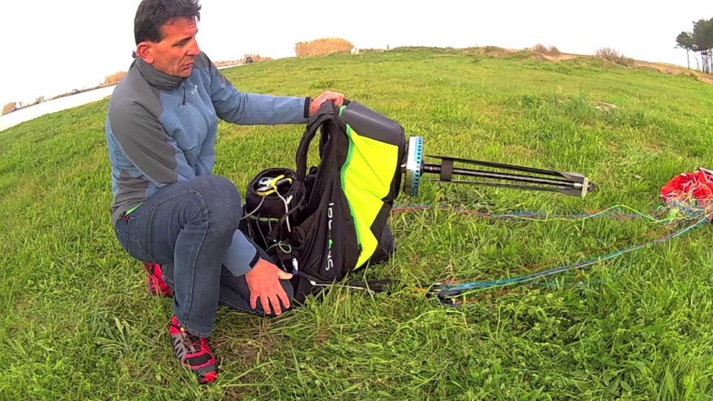 La version finale du Razzebuss Radicall, le « parapente électrique »