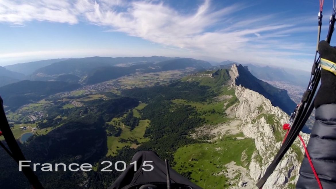 La vidéo « carte postale des Alpes en parapente »