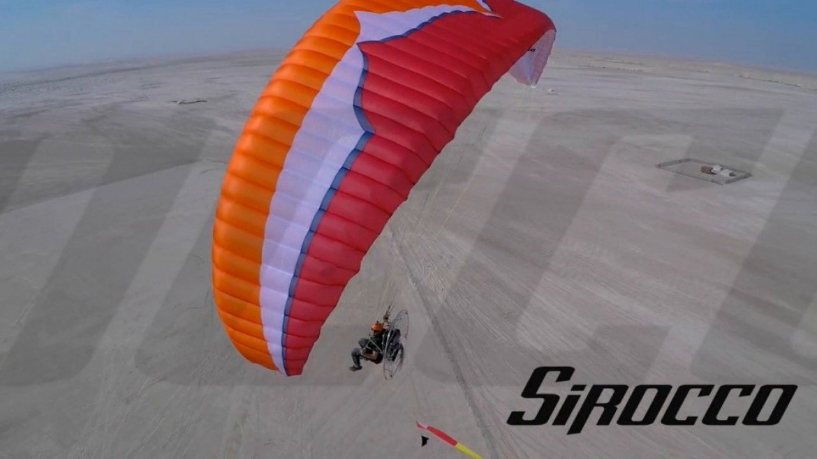 L&rsquo;aile paramoteur OZONE Sirocco, légère et maniable