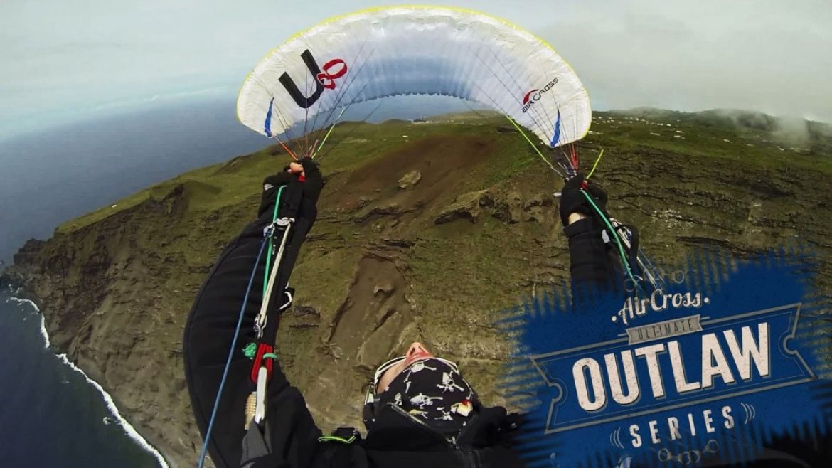 L&rsquo;aile parapente Aircross U8 testée par l&rsquo;acrobate Ondrej Prochazka