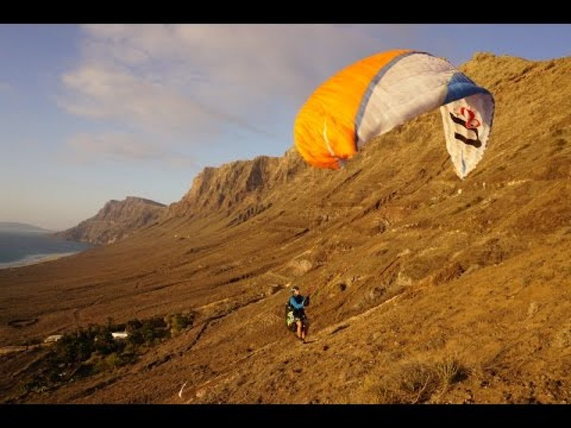 Lanzarote pour poursuivre son entrainement parapente acro (Iles Canaries)
