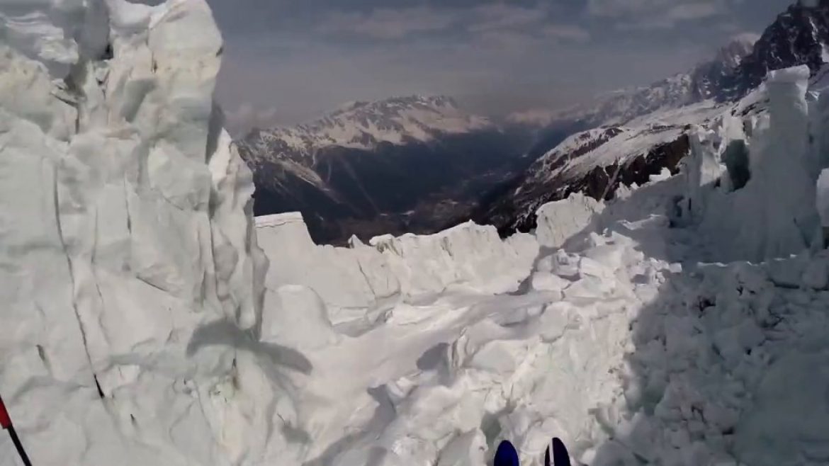 Le Glacier des Bossons en speed flying avec Ugo Gerola
