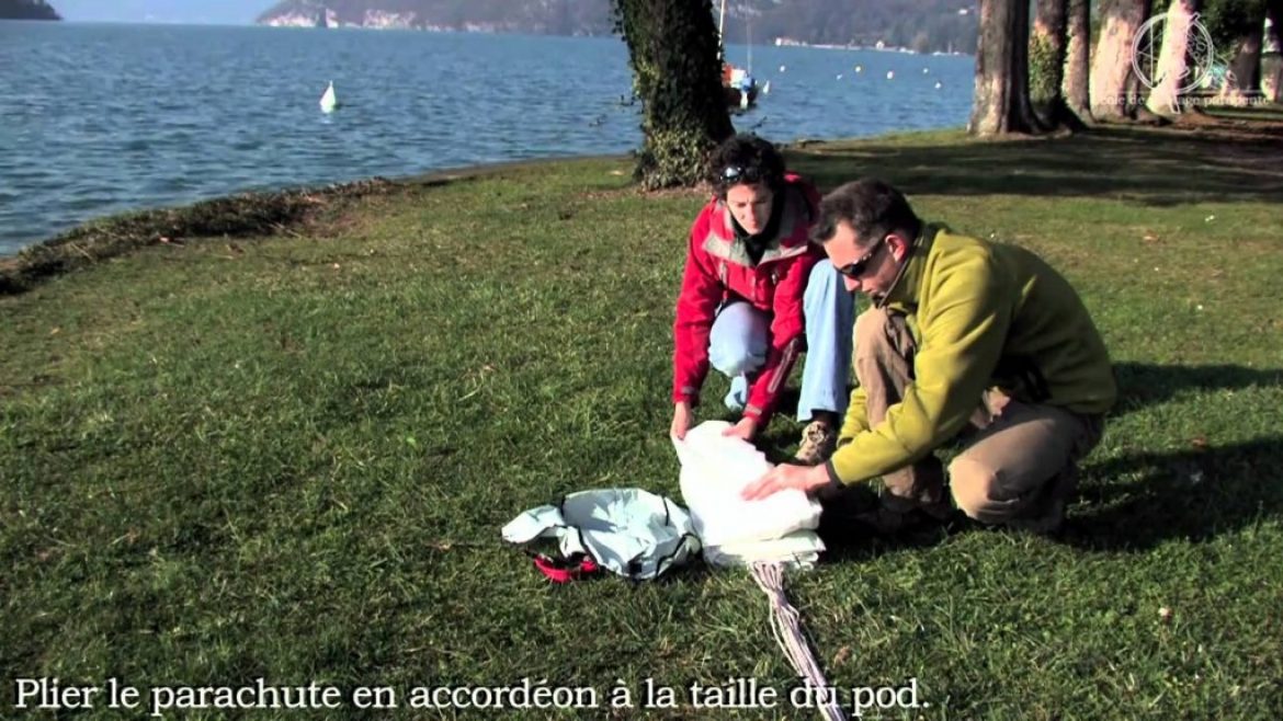 Le pliage du parachute secours parapente avec K2 parapente