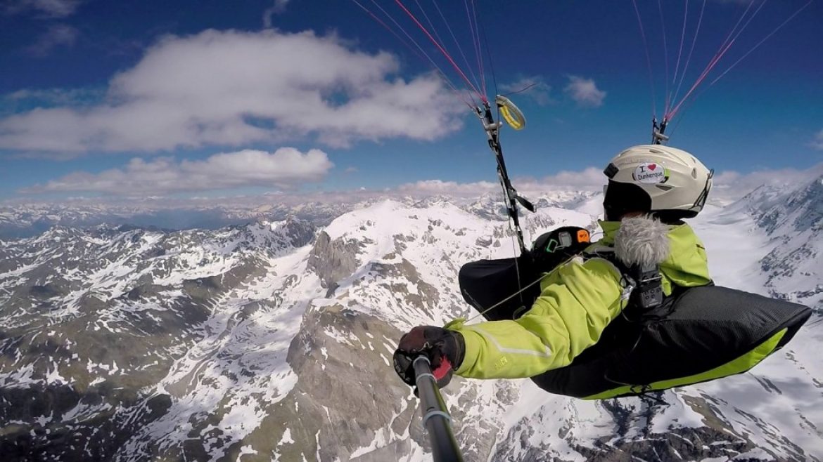 Le superbe vol Franco-Suisse de Guigui de Sierre à Albertville