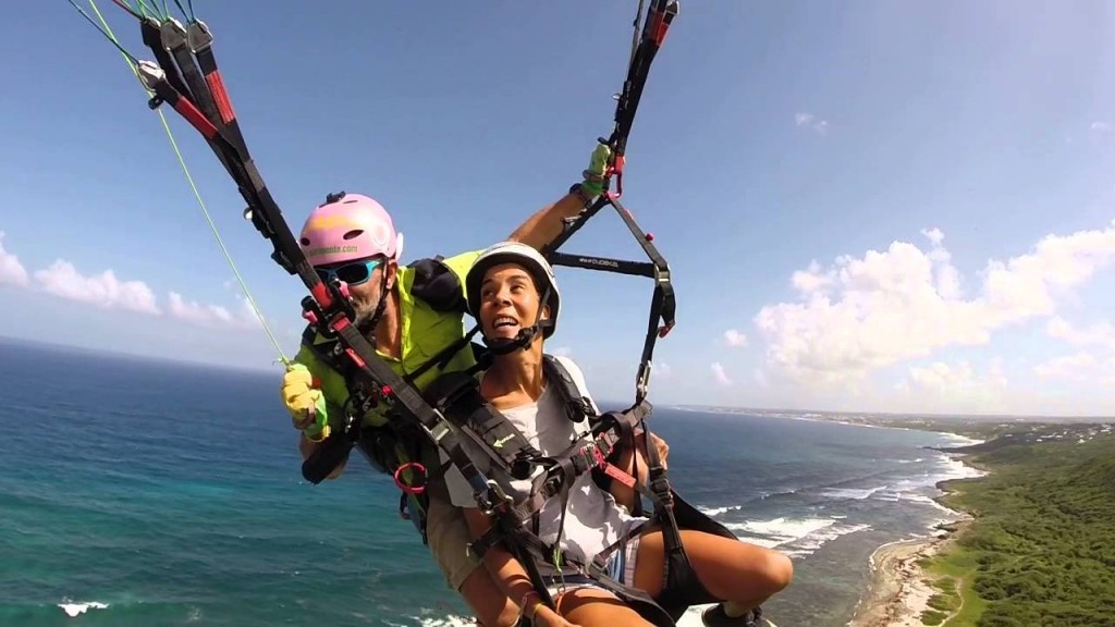 L&rsquo;école A2L Parapente : l&rsquo;été en Savoie, l&rsquo;hiver en Guadeloupe