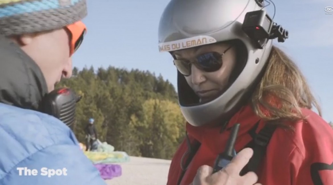 L&rsquo;initation parapente de Brigitte avec l&rsquo;école Les Ailes du Léman