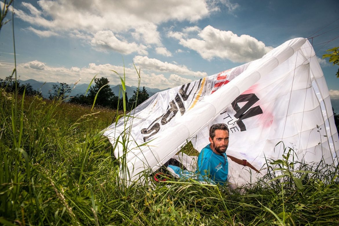 Vol bivouac : comment faire une tente avec son parapente?