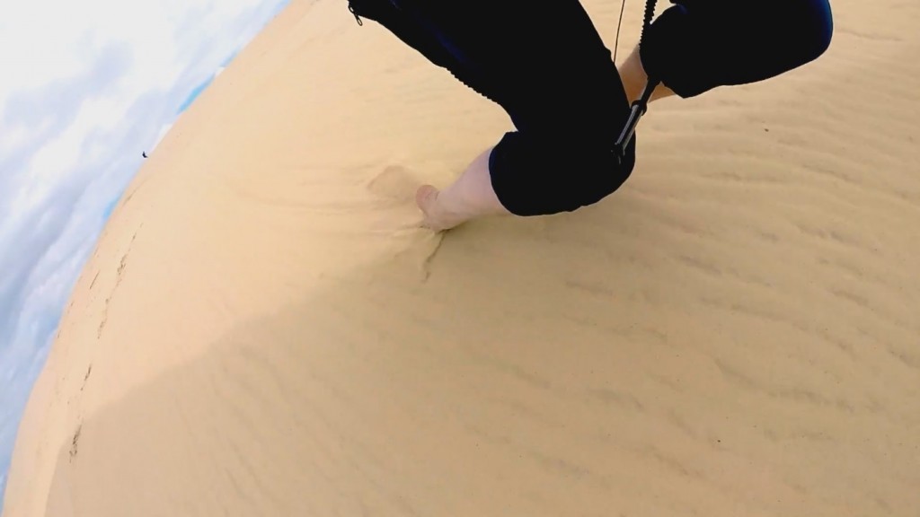 Les pieds dans le sable à la Dune du Pyla avec Didier