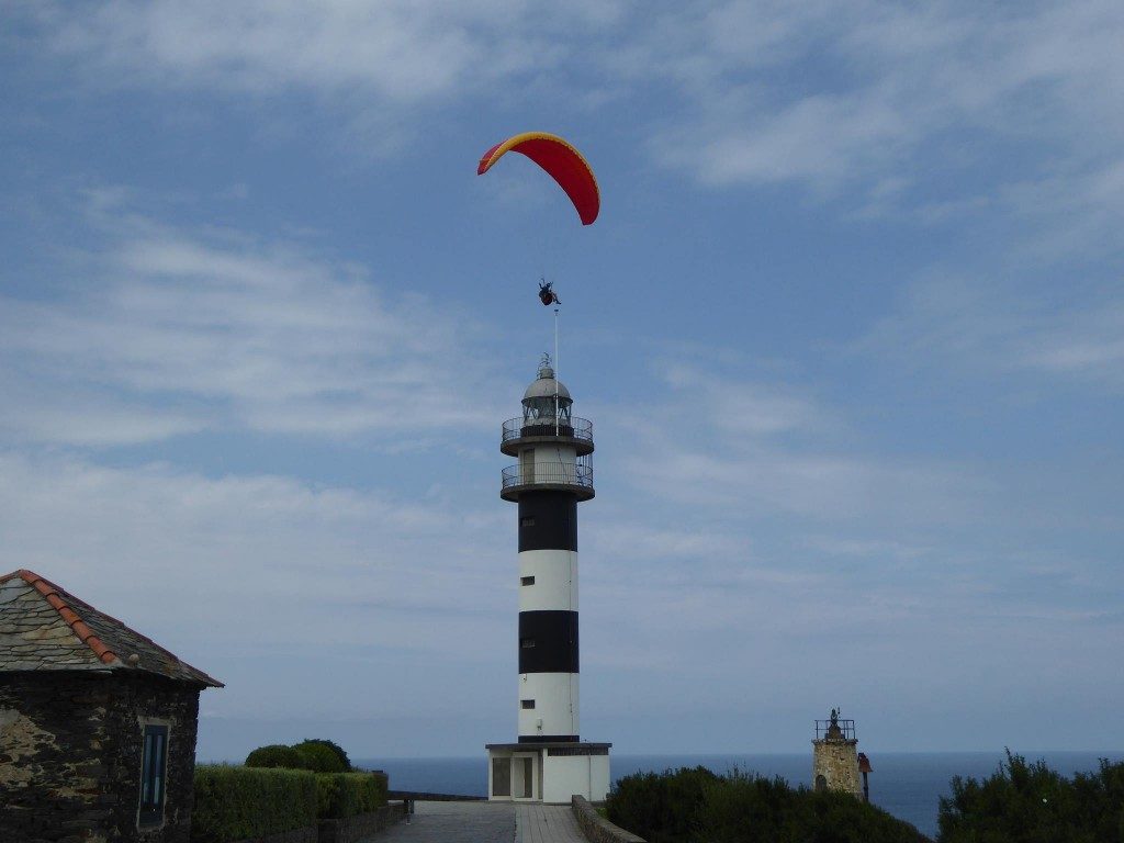 Jean Baptiste, jaloux d&rsquo;un touch de Samy en haut d&rsquo;un phare ;)
