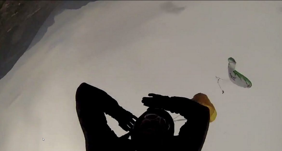 Acro base System largage du secours après un incident de vol