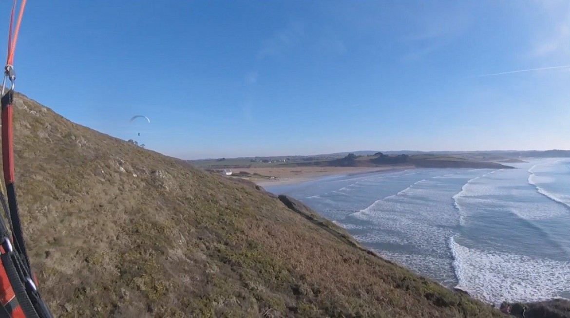 Vol soft sur le site parapente Kervigen dans le Finistère