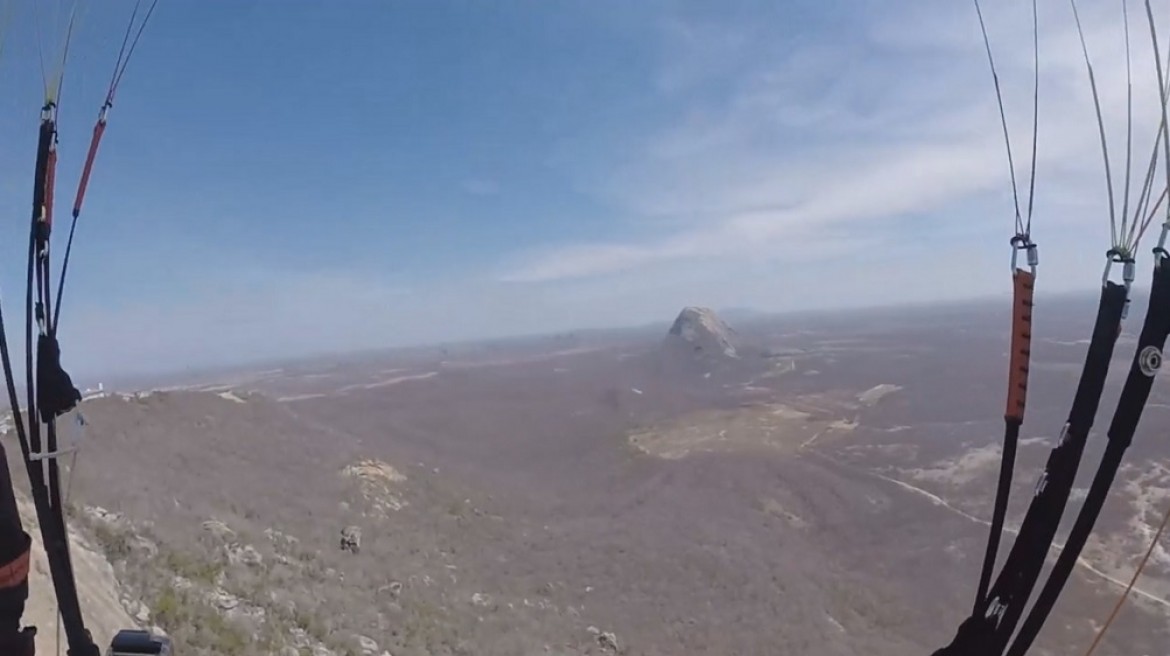 Vol sur le site parapente Quixada (Brésil)
