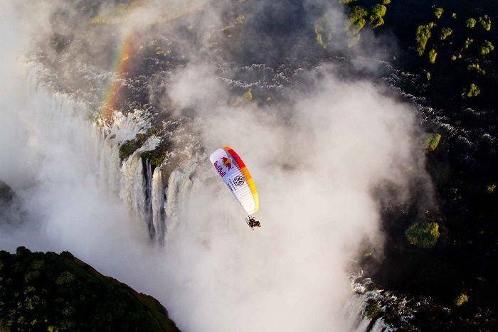 Les plus beaux sites de parapente vus par Red Bull