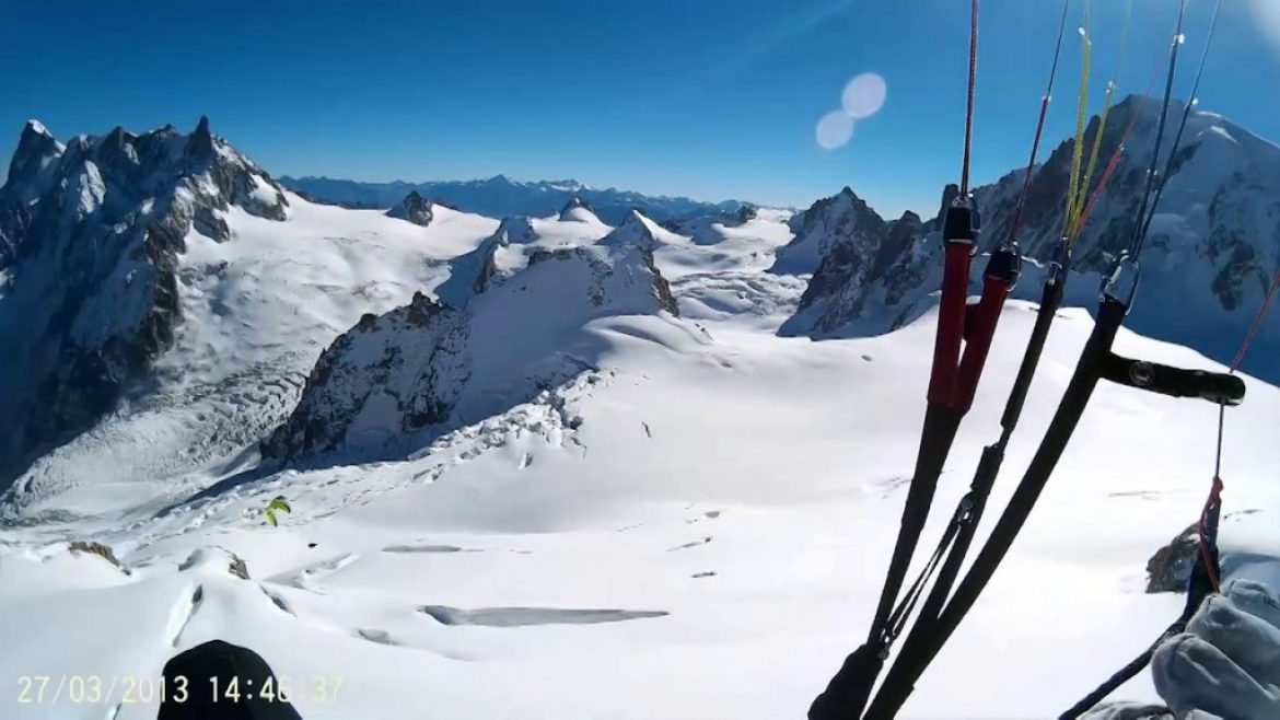 Soaring parapente à l&rsquo;Aiguille du Midi (3600 m)