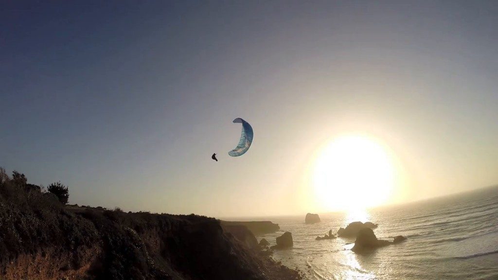 Soaring en Ozone R11 et LM5 sur le site parapente Big Sur (Californie)