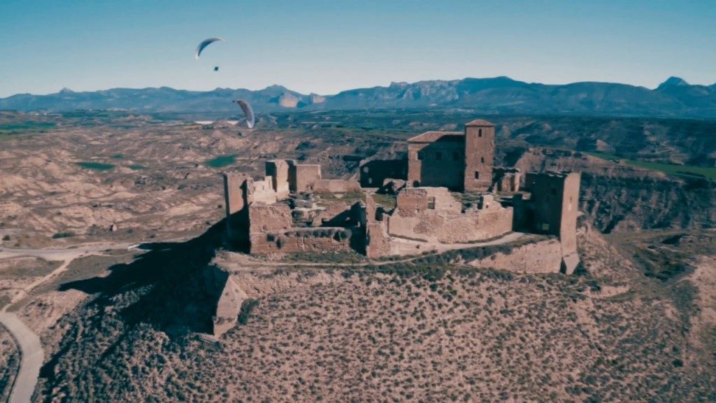 « Spanish Race », paramotoristes vs trailer, le teaser